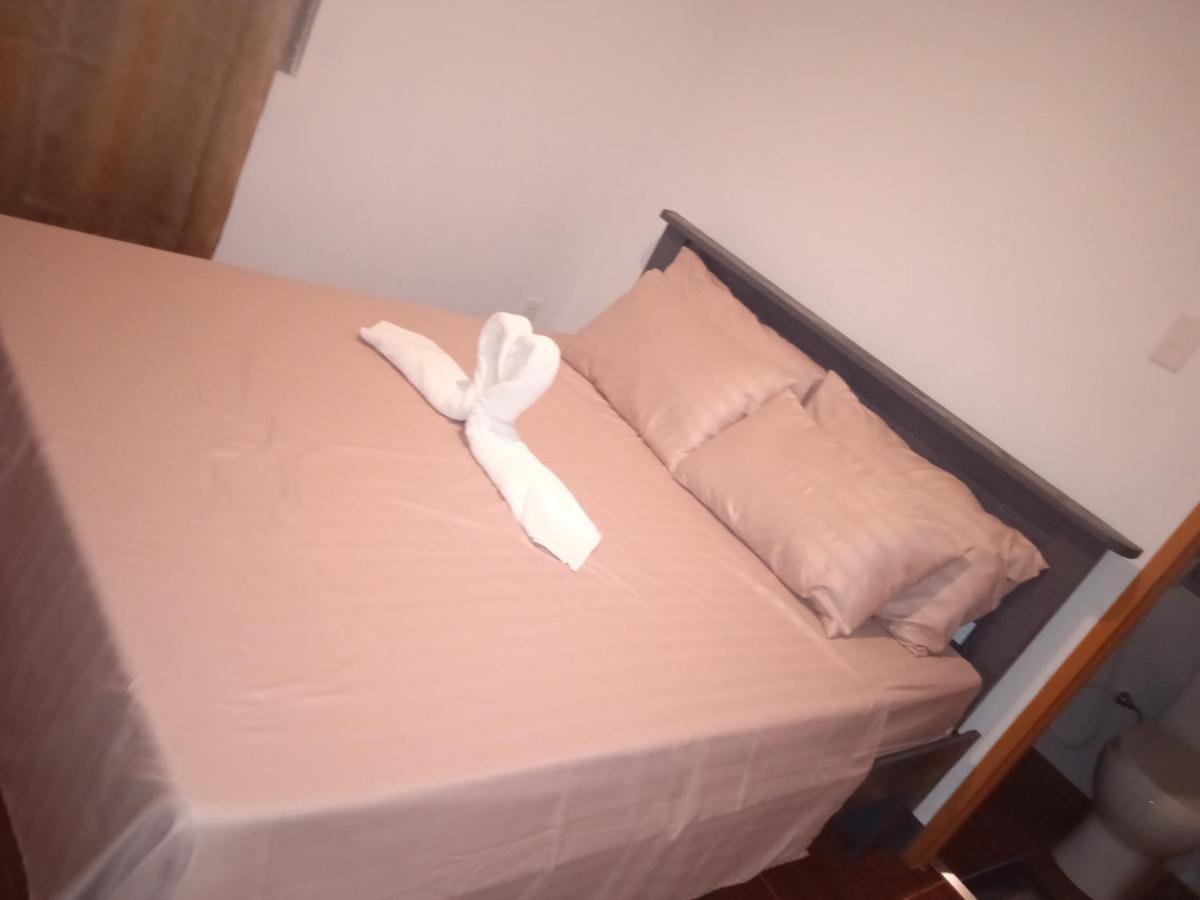 Sarah'S Garden Bnb & Spa Bed & Breakfast Clarin  Bagian luar foto