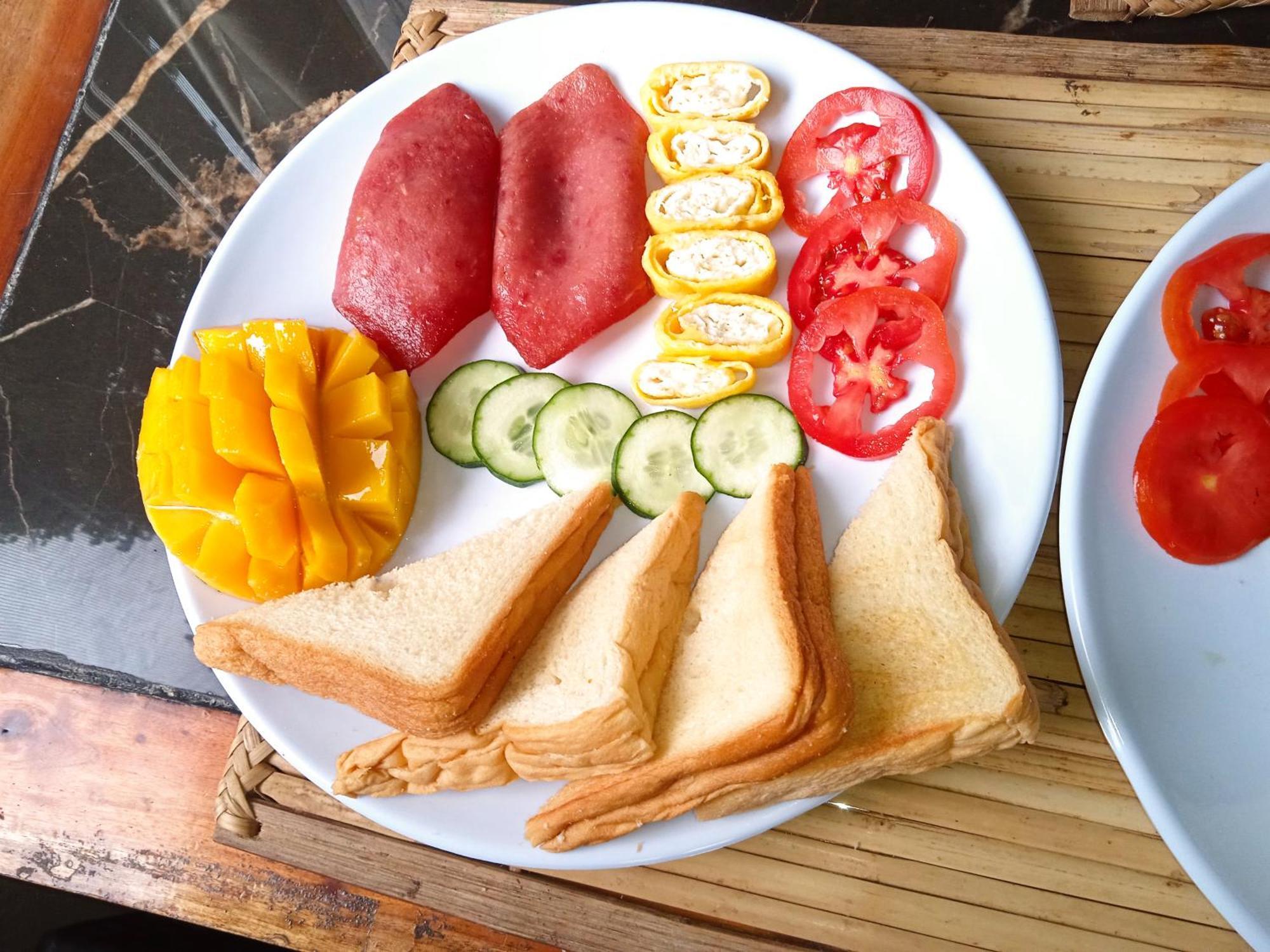 Sarah'S Garden Bnb & Spa Bed & Breakfast Clarin  Bagian luar foto