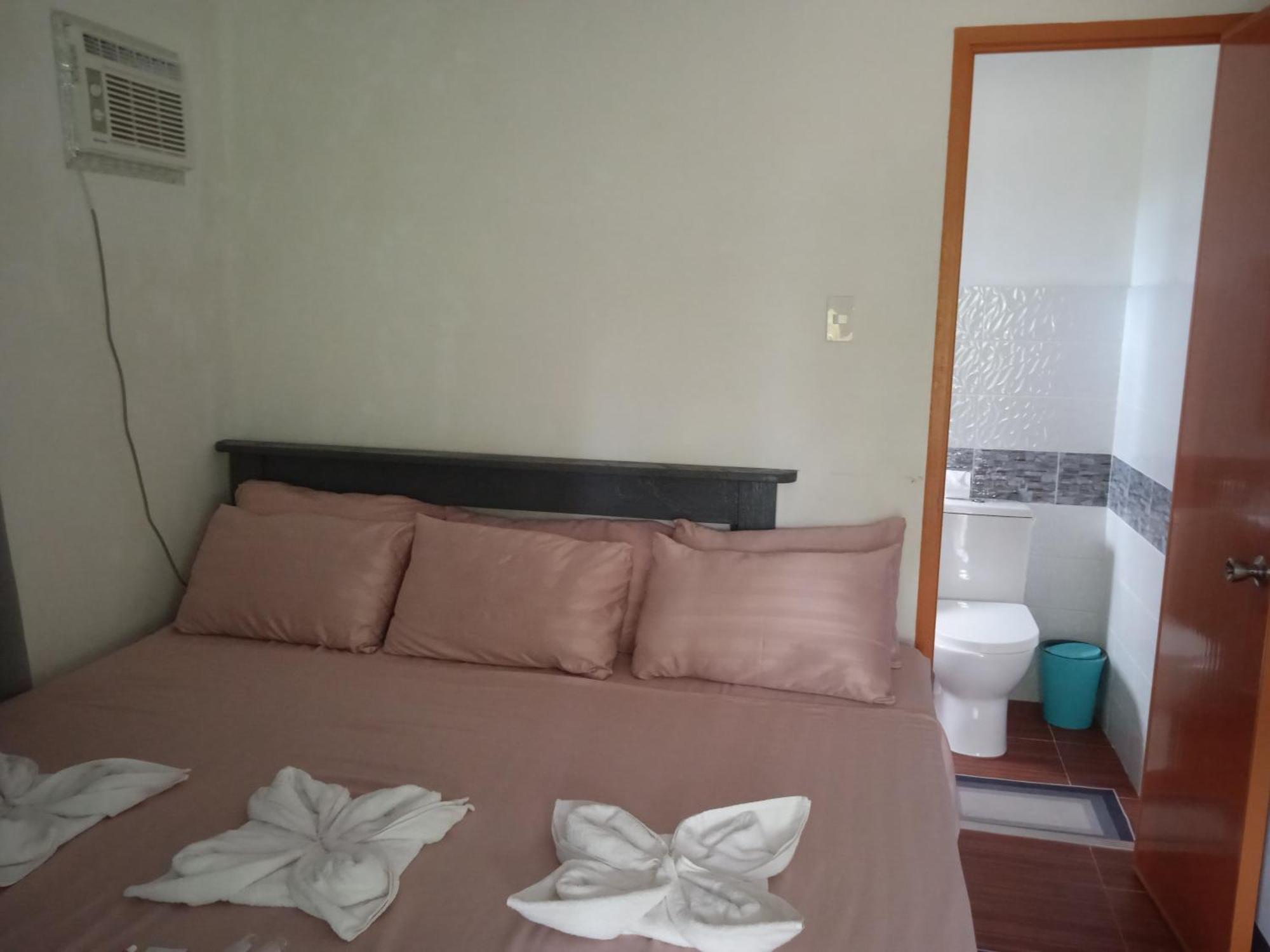 Sarah'S Garden Bnb & Spa Bed & Breakfast Clarin  Ruang foto